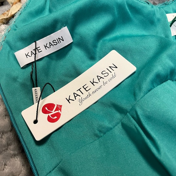 Gorgeous Kate Kasin aqua small sequined formal gown (NWT) - Picture 6 of 9